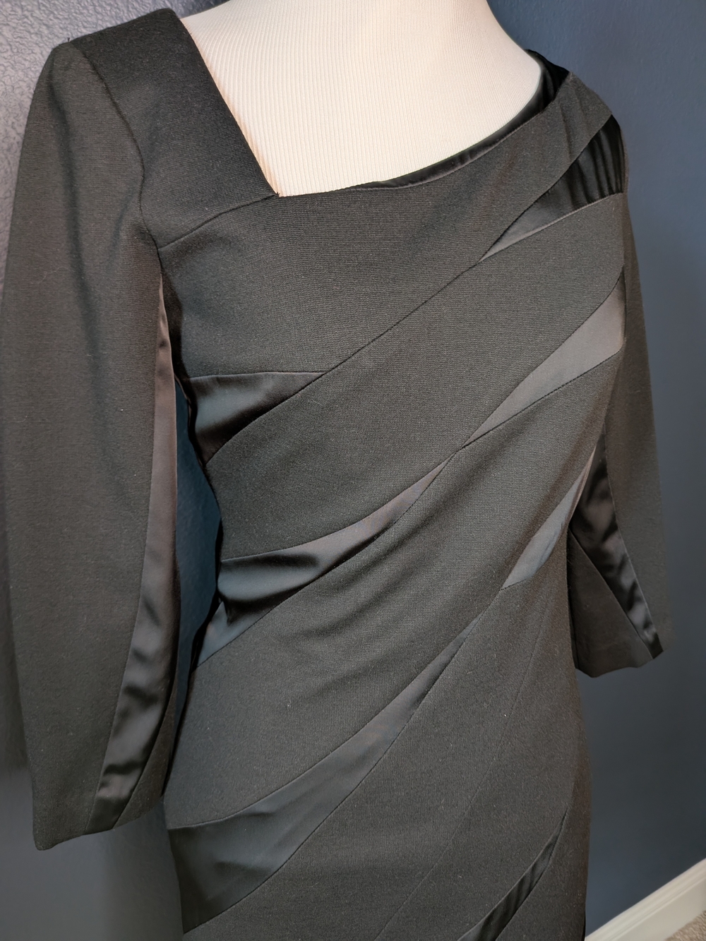 Elegant Black Layered Sheath Dress